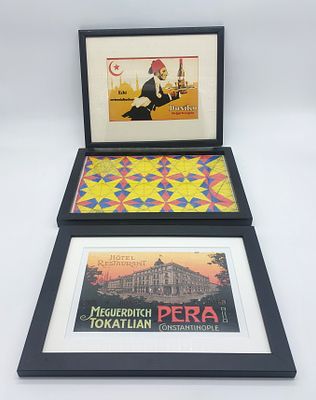 Tr&ecirc;s Molduras Retangulares Decorativas. Corpo em formato retangular, com molduras em preto com 