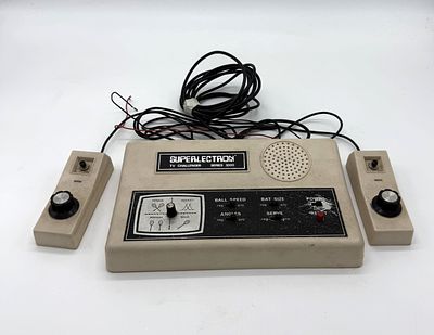 Superlectron TV Challenger Series 3000
. Pong console from the 70s, console and two controllers 