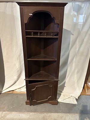 Mahogany Wood Angle Bracket
. Triangular shaped body with two shelves and a door in good general 