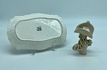 Plate and figurine. Small rectangular plate in English porcelain, polychromed and with worked Image - 1