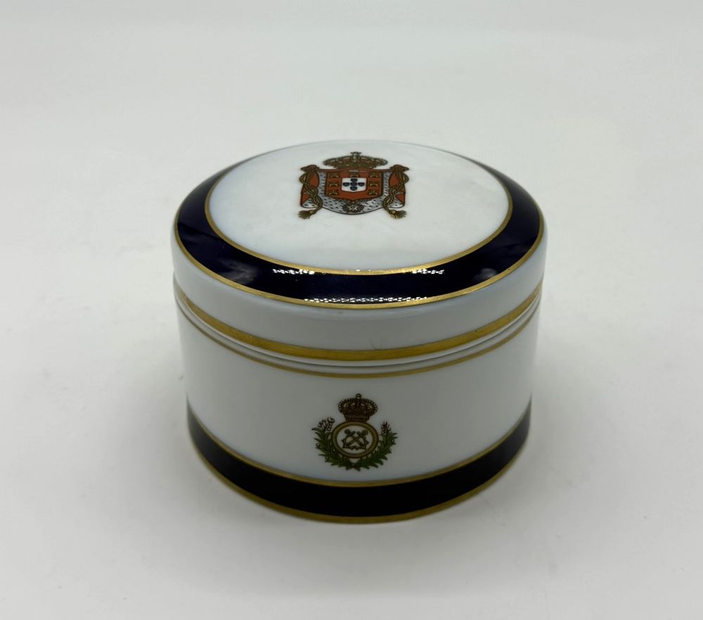 Box in Portuguese Porcelain
. Molded and embossed, marked on the base, Neoclassical 