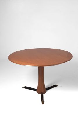 Tavolo rotondo in legno. Produzione GALLERIA MOBILI D'ARTE CANTU'. Anni '50. Misure : Alt. cm. 