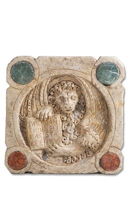 Bassorilievo "LEONE DI SAN MARCO". 62x61x8 cm ca. Bassorilievo in marmo raffigurante "LEONE DI 