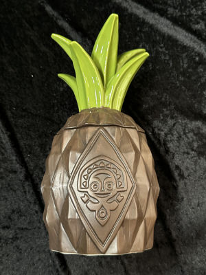 Disney's Polynesian Village Resort 50th Anniversary Chip & Dip Set. Item is available for pickup 