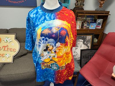 Tokyo DisneySEA BraviSEAmo! T-shirt (Japan Size LL new with tags)