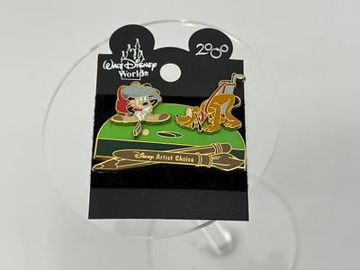 Mickey & Pluto Golf Putting Artist Choice Series Movement Pin LE3500 // EPCOT Pin Celebration 2002. 