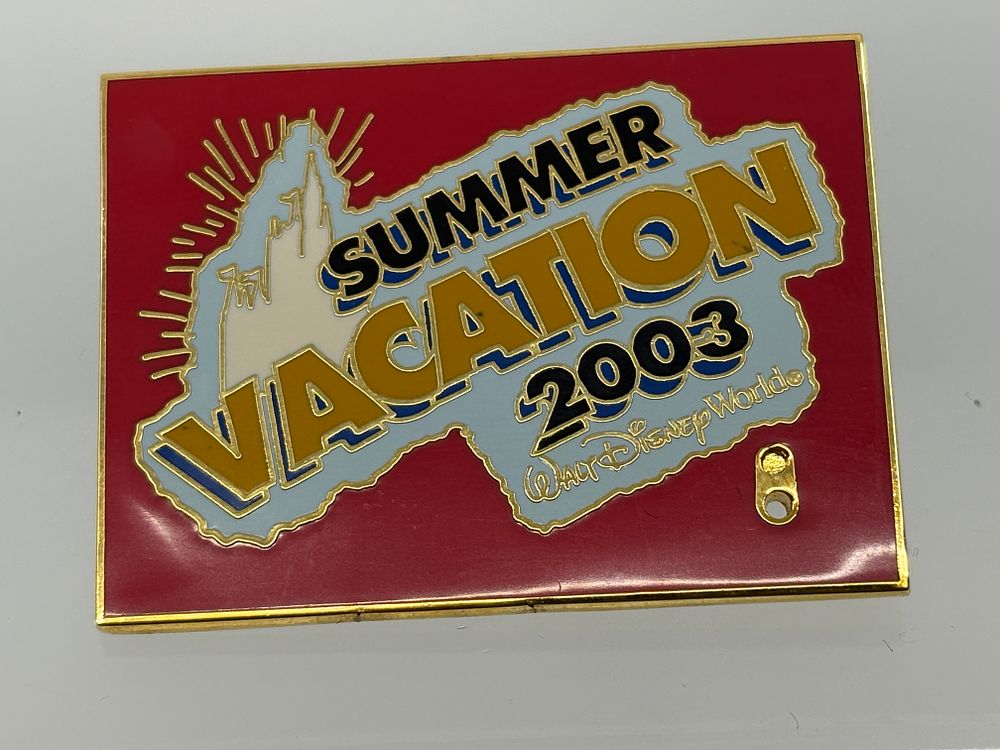 Summer Vacation 2003 Pin Pursuit Completer Pin // Summer Vacation 2003 Pin Pursuit. This 