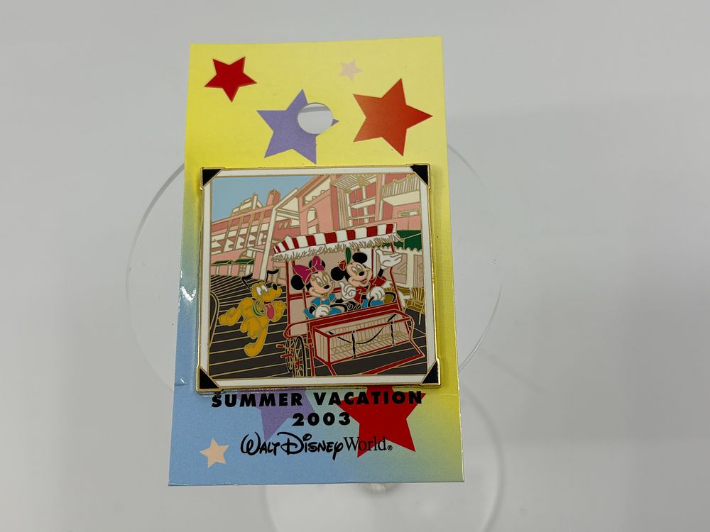 Boardwalk Surrey Bike Pin DVC Exclusive LE5000 // Summer Vacation 2003 Pin Pursuit. PinPics 24216