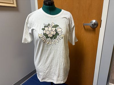 Dixie Landings Resort T-Shirt (L)