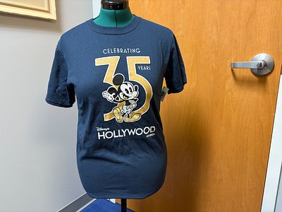 Hollywood Studios 35 Years T-Shirt (New/XL)