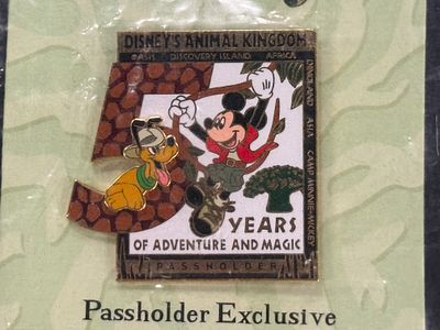 Disney's Animal Kingdom 5th Anniversary Passholder Pin LE5000 MIP. PP21212