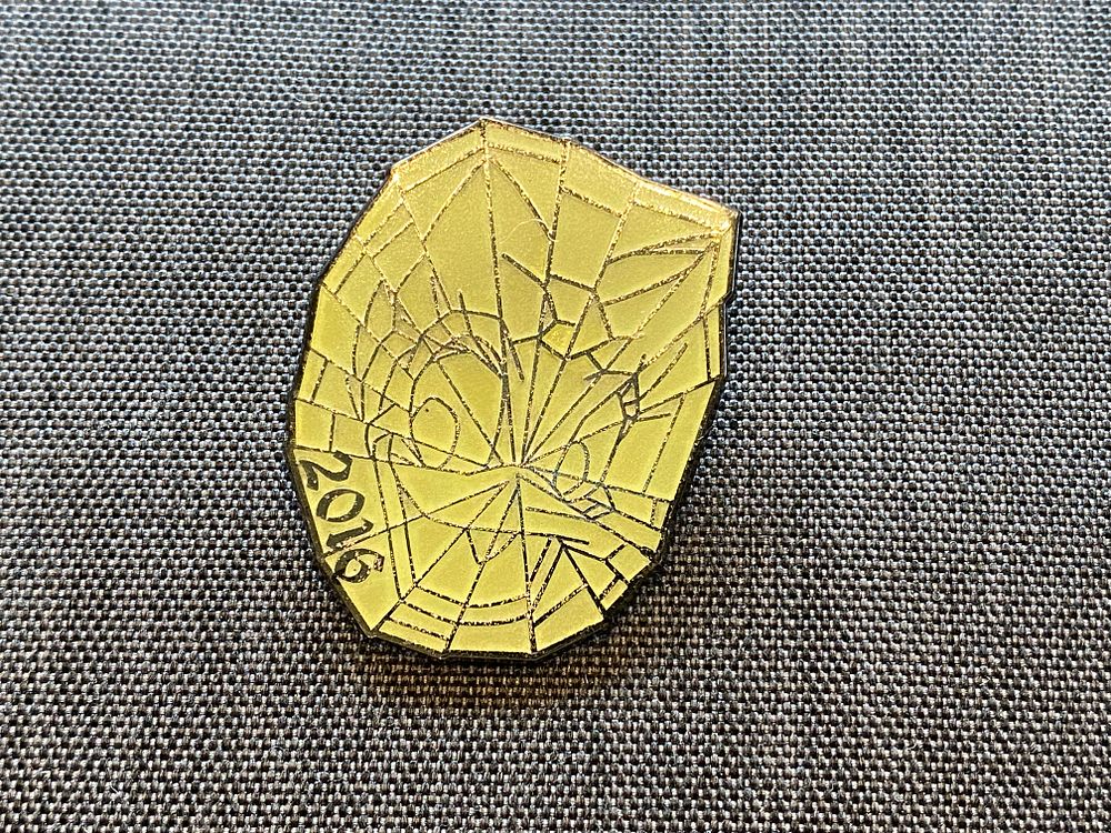 Disney Mickey's Not So Scary Limited Release Daisy Spider Web 2016 pin