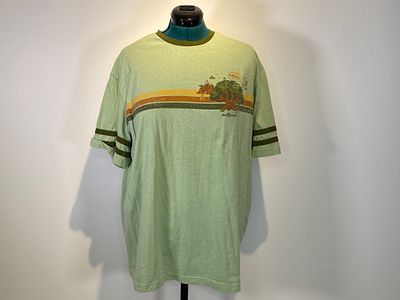 Light Green Animal Kingdom T-Shirt Size XL
