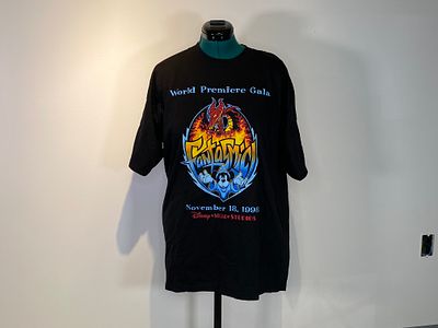 Black Fantasmic Grand Opening Gala T-Shirt XL **Excessive Material Shedding**