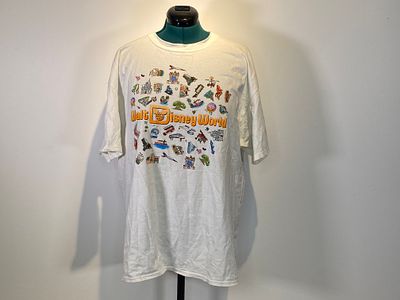 Disney World Scattered Park Icons With Opening List White T-Shirt Size XL