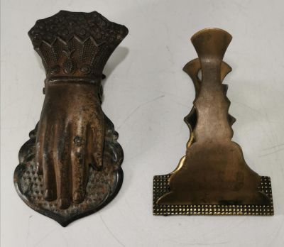 2 VINTAGE METAL PAPER CLIPS TO INCLUDE: TIN PLATE HAND EXAMPLE HEAVY BRASS EXAMPLE