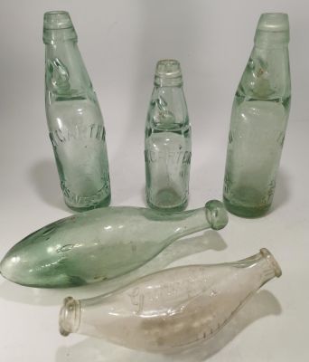 5 X VINTAGE BOTTLES TO INCLUDE: 1 GREEN TORPEDO 1 RARE BABY GRIPTIGHT FEEDING BOTTLE 3 X GREEN 