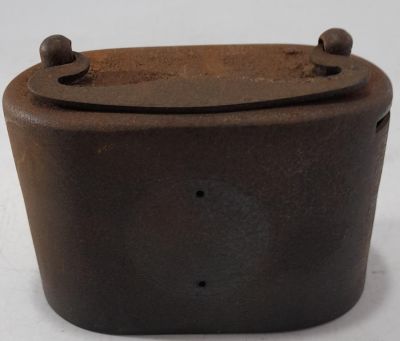 VERY OLD METAL COIN &amp; NOTE HOLDER (NATIONAL PROVINCIAL) MADE BY 'TAYLOR, LAW &amp; CO LTD' 