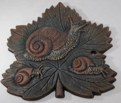 LARGE HEAVY PAINTED CAST IRON WALL MOUNTED LEAF SHAPED PLAQUE WITH SNAIL DECOARATION - 12 X 12 