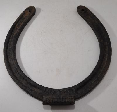 FROM A FARM CLEARANCE - EXTRA LARGE VINTAGE HORSESHOE CAR/TRACTOR MOUNTING FROM FARMER'S 