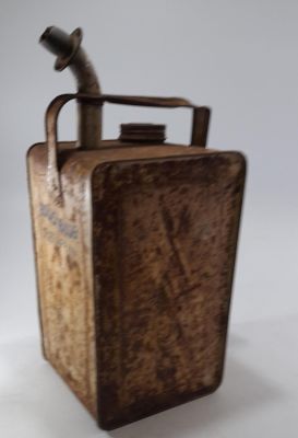 VINTAGE VALOR PETROL, PARAFFIN, OIL CAN STANDING 13 X 6 X 6 INCHES