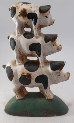 CAST IRON TRIPLE TAMWORTH BLACKSPOT PIGS DOOR STOP - 10 X 7 INCHES