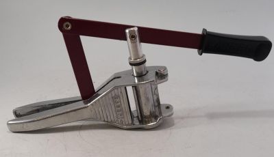 VINTAGE BOOTS LEVER CORKING MACHINE IN ORIGINAL BOX