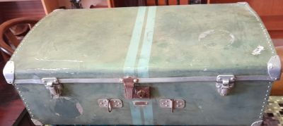 VINTAGE METAL CAR REAR TRUNK - 26 X 15 X 10 INCHES