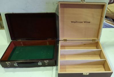 WOODEN TRIPLE BOTTLE HOLDING WINE BOX 14 X 12 X 4 INCHES &amp; WOODEN MOBILE DEEDS BOX WITH 