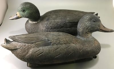 PAIR OF VINTAGE PLASTIC DECOY DUCKS 14 INCHES IN LENGTH
