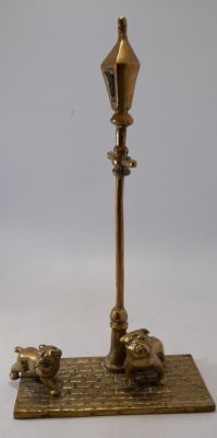VINTAGE BRASS LAMPOST WITH 2 BULLDOGS 13 INCHES IN HEIGHT