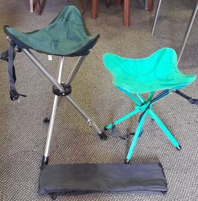 2 X COUNTRY PURSUITS COLLAPSABLE SEATS