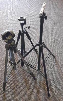 3 X METAL TRIPODS TO INCLUDE VIVITAR AND CENTON PV-20