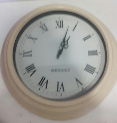 LARGE WHITE METAL RAILWAY STATION STYLE WALL CLOCK 20" DIAMETER