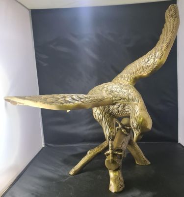 VERY HEAVY 1920's BRASS EAGLE HEIGHT: BASE TO WING TIP 21 INCHES APPROX WING TIP TO WING TIP 25 
