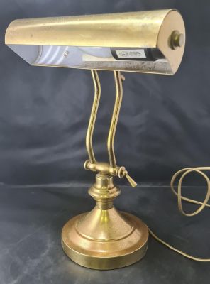 VINTAGE BRASS BANKERS LAMP W/O IN VGC