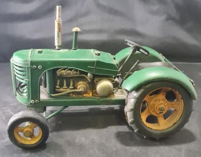 TIN PLATE TRACTOR 10 X 7 X 6 INCHES