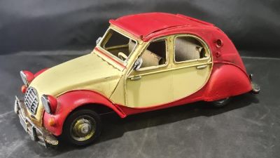 TIN PLATE RED &amp; WHITE SEDAN 11 X 5 X 5 INCHES