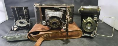 3 X VINTAGE CAMERAS