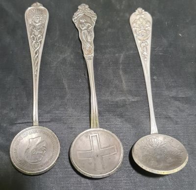 THREE BEAUTIFUL SILVER COIN SPOONS 130gms INCLUDING HANDLES
