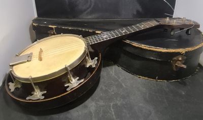 1930'S B&amp;S MASTER LONDON MELODY-UKE VINTAGE UKULELE IN ORIGINAL CASE, INSTRUMENT IN GOOD 