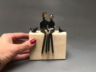 Yenny Cocq - Caress with Lovebirds. , Bronze figurines, black patina, natural sandstone base, . : 