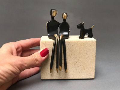 Yenny Cocq - Caress with Pet. , Bronze figurines, black patina, natural sandstone base, . 5.25‚&Auml;&ugrave; 