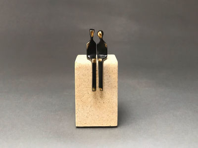 Yenny Cocq - The two of us. , Bronze figurines, black patina, natural sandstone base, . 6‚&Auml;&ugrave; height 