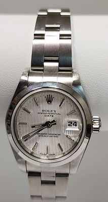 Lady's Rolex Datejust Oyster Watch, with Box. A lady's Rolex Datejust watch, 26mm case, silver 