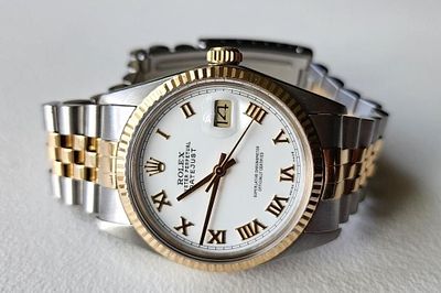 Rolex 18K Datejust #16013 with Box. A Rolex Datejust, model #16013 in 18K yellow gold and 