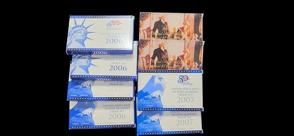 Lot 1885: (8) US Mint Proof Sets, (2) 2007 state...