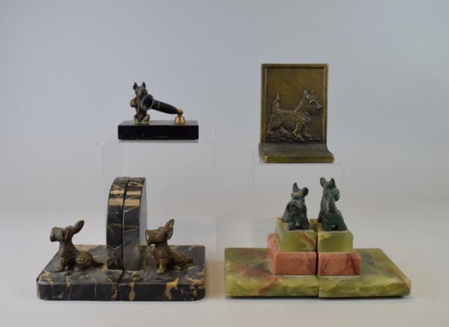 Lot 270: Grouping of Scottie Desk Items