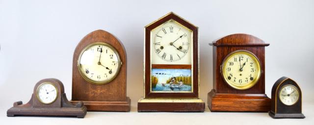 Lot 196: Grouping of Five Wood Mantle Clocks