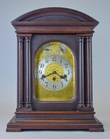 Lot 200: Kuehl Clock Co./Junghans Bracket Mantle Clock